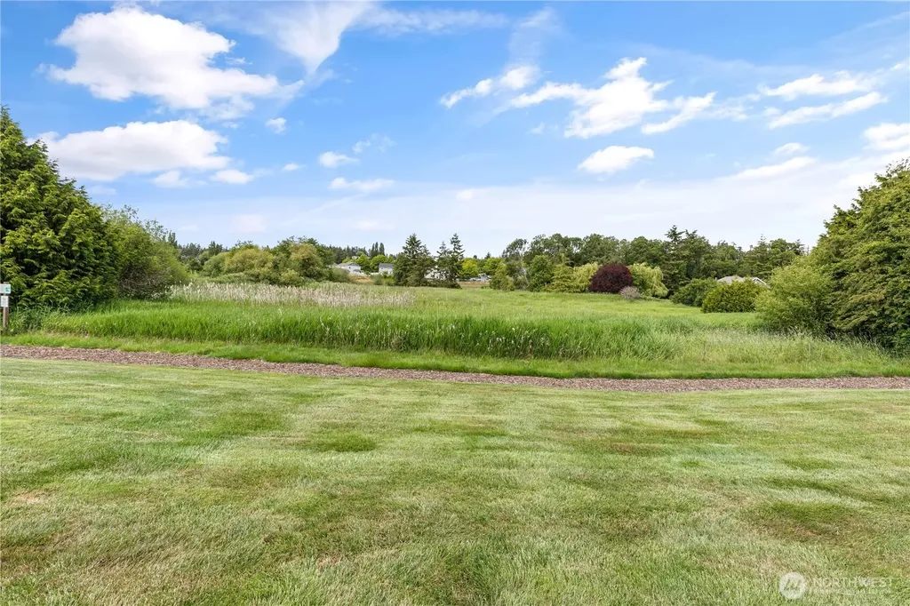 2358 SW Winchester Street Oak Harbor WA 98277