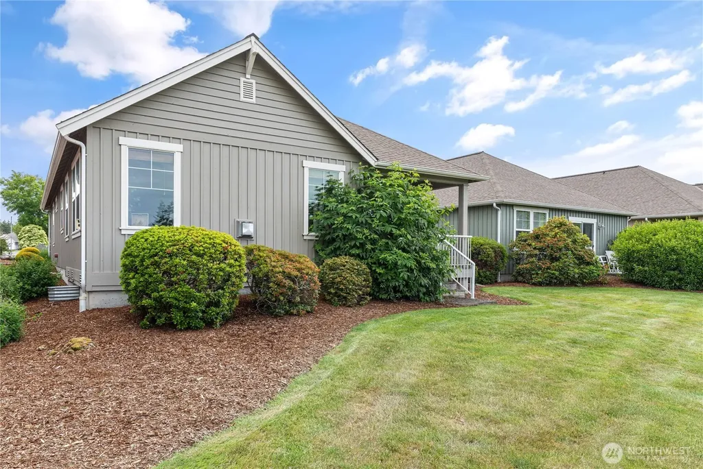 2358 SW Winchester Street Oak Harbor WA 98277