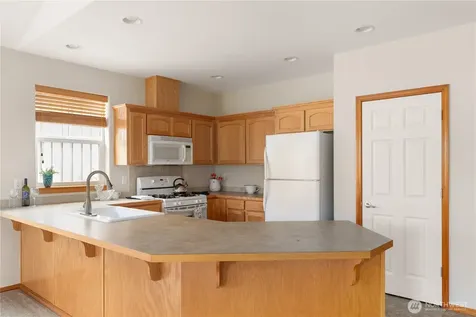2358 SW Winchester Street Oak Harbor WA 98277