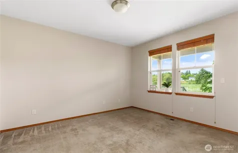 2358 SW Winchester Street Oak Harbor WA 98277