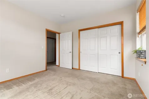 2358 SW Winchester Street Oak Harbor WA 98277