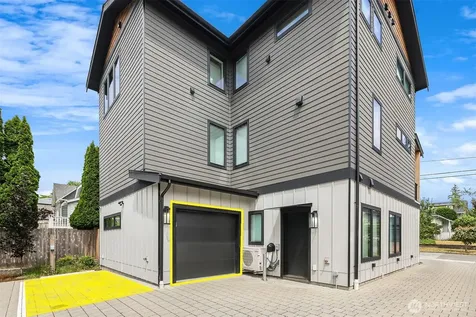 6735 11th Avenue NW Seattle WA 98117