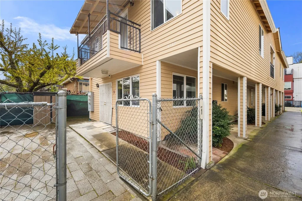 3317 Claremont Avenue S Seattle WA 98144