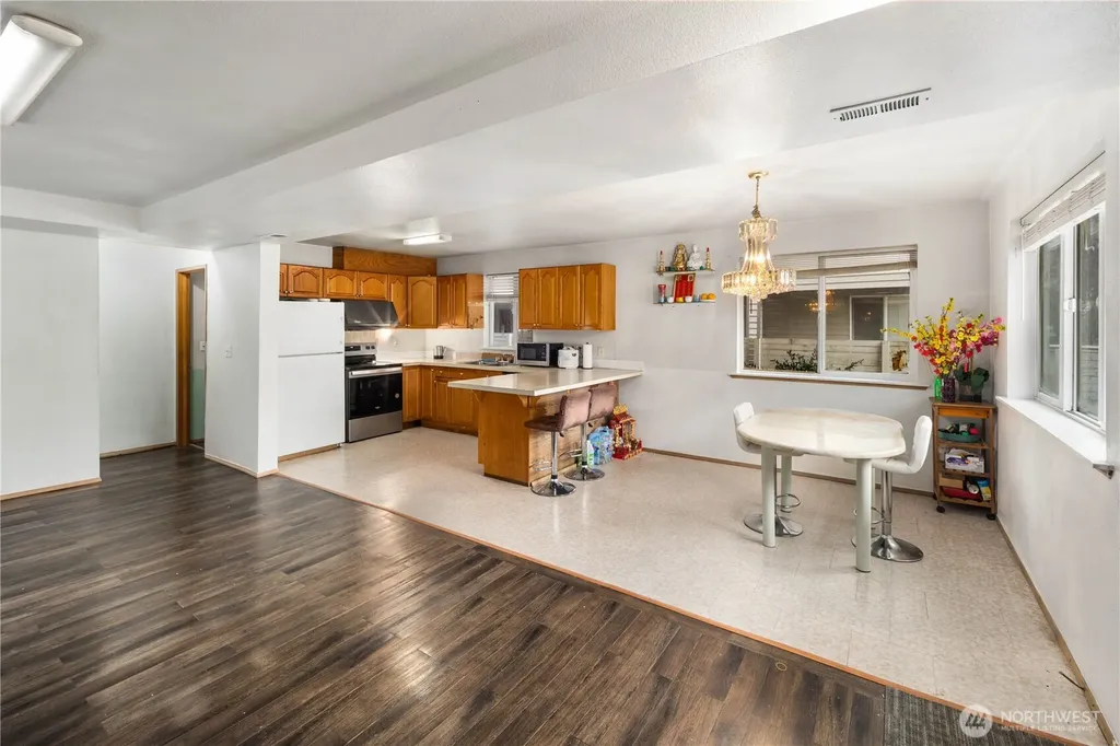 3317 Claremont Avenue S Seattle WA 98144