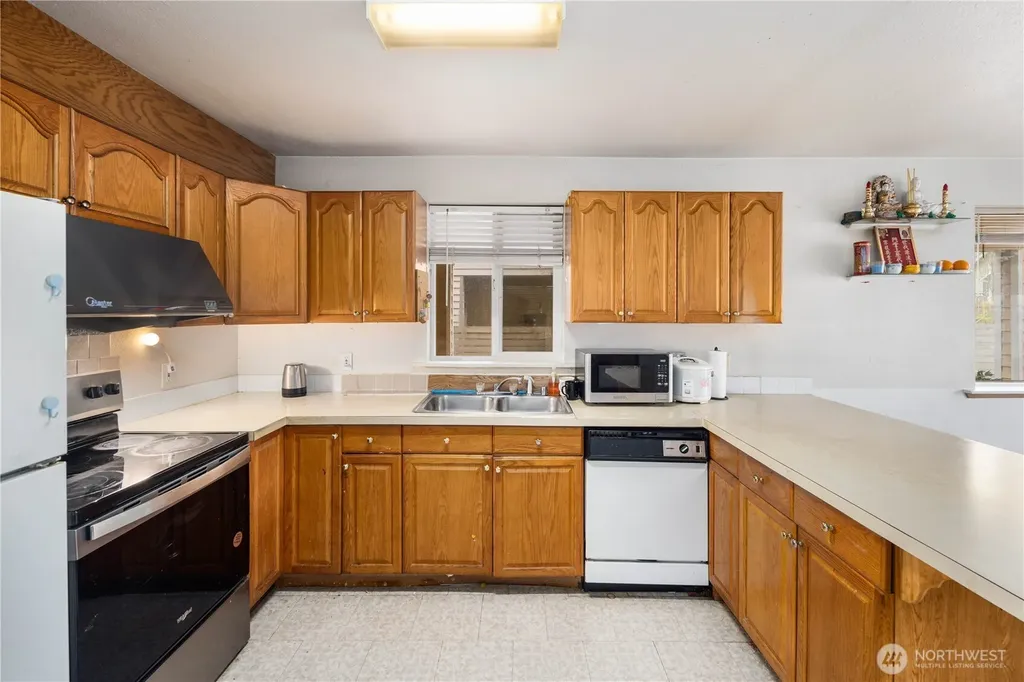 3317 Claremont Avenue S Seattle WA 98144