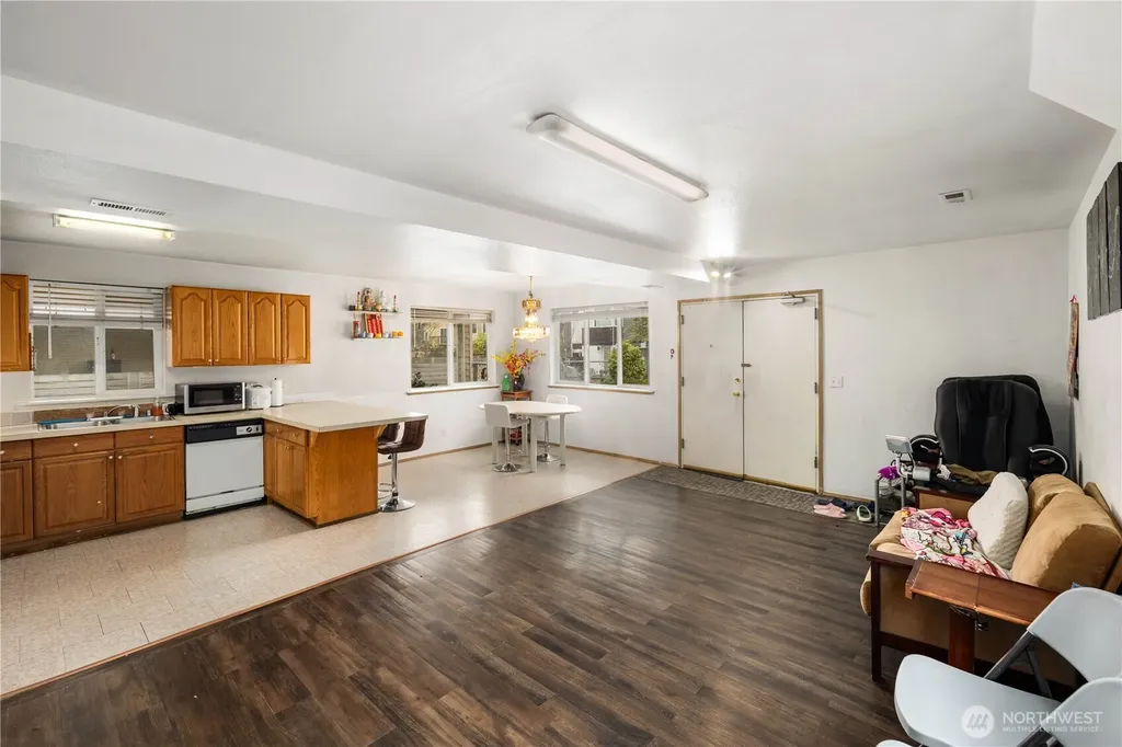 3317 Claremont Avenue S Seattle WA 98144