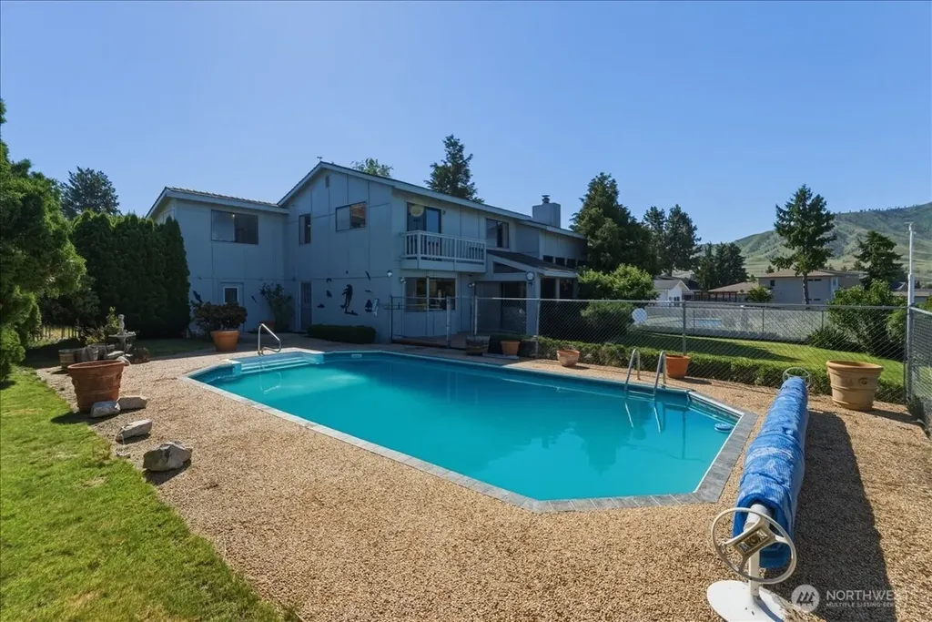 717 Golf Course Drive Chelan WA 98816