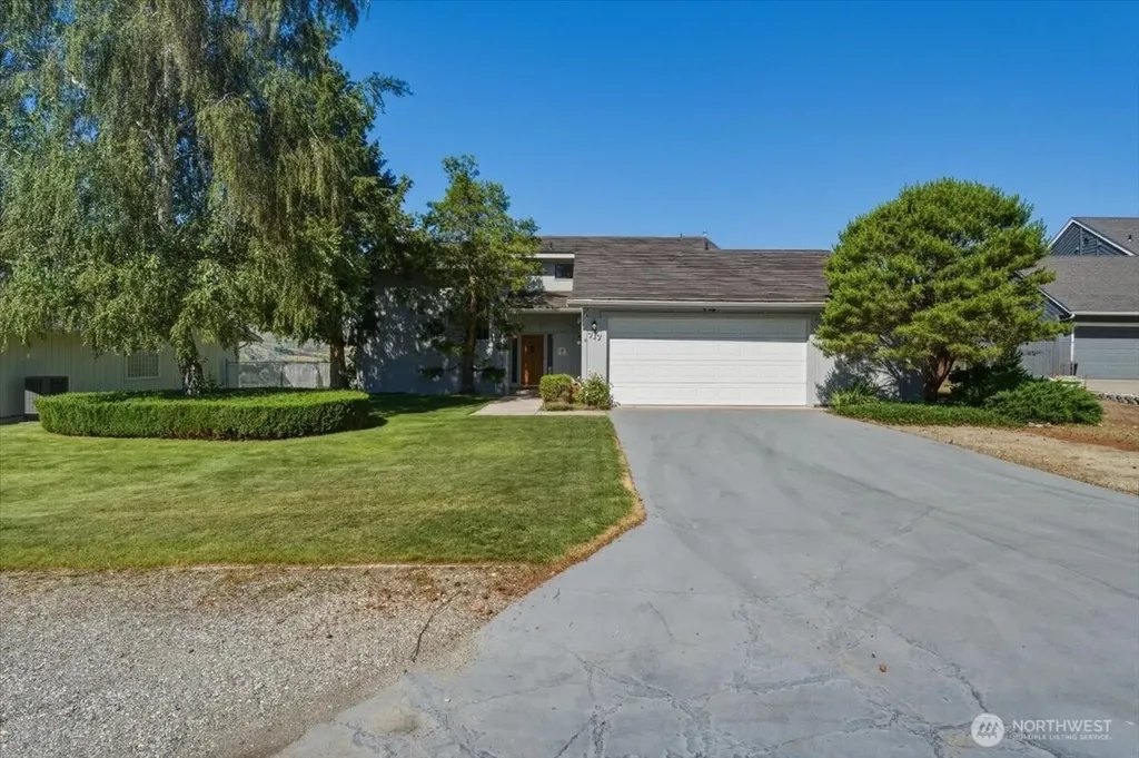 717 Golf Course Drive Chelan WA 98816