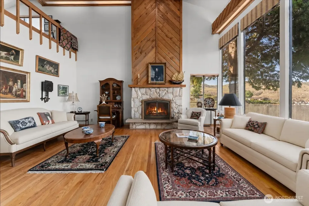 717 Golf Course Drive Chelan WA 98816