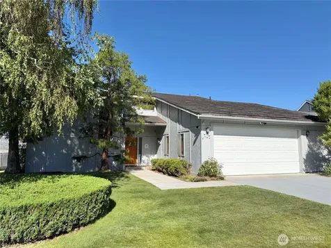 717 Golf Course Drive Chelan WA 98816