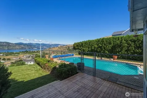 717 Golf Course Drive Chelan WA 98816