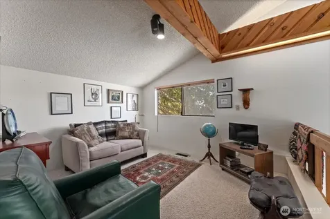 717 Golf Course Drive Chelan WA 98816