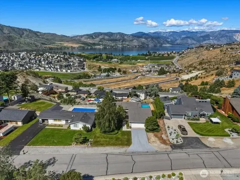 717 Golf Course Drive Chelan WA 98816
