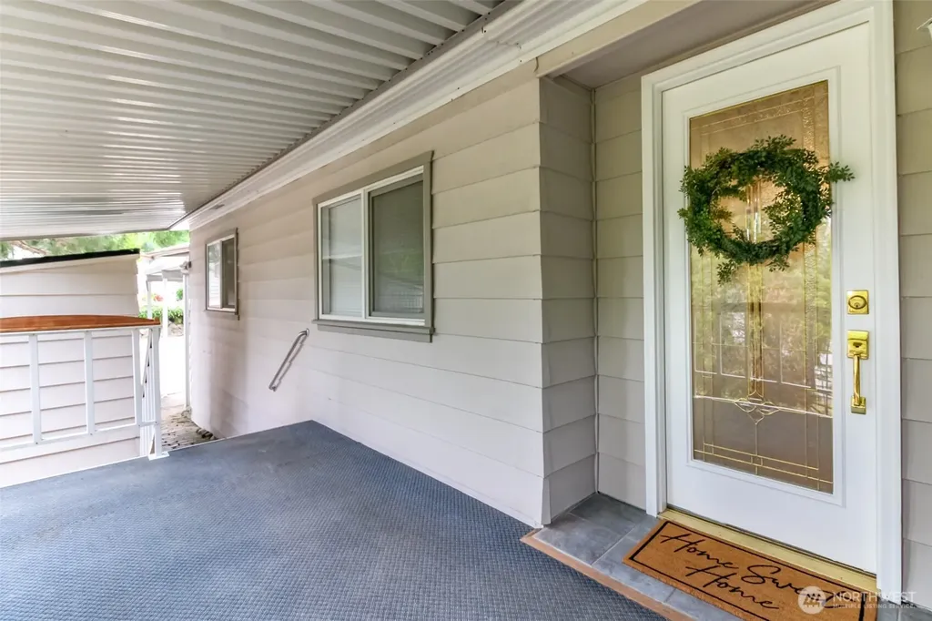22065 106th Place SE Kent WA 98031
