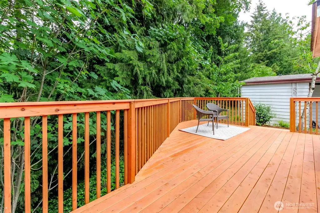 22065 106th Place SE Kent WA 98031