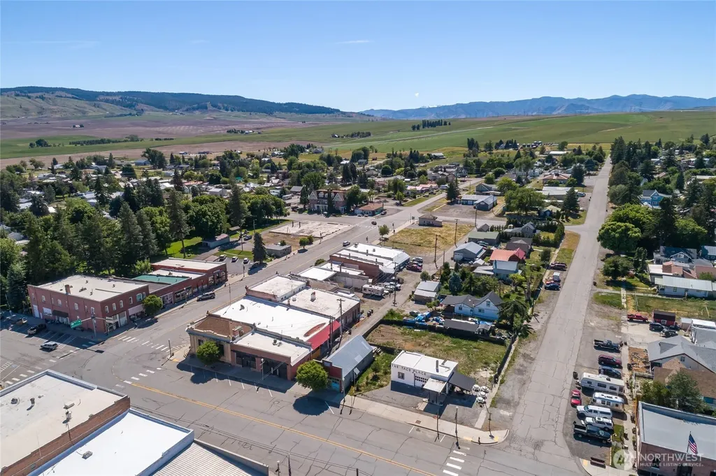 108 N Chelan Avenue Waterville WA 98858