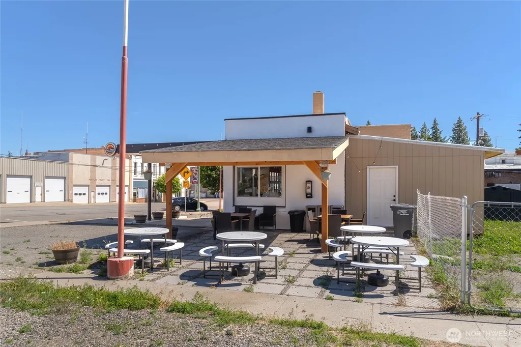 108 N Chelan Avenue Waterville WA 98858