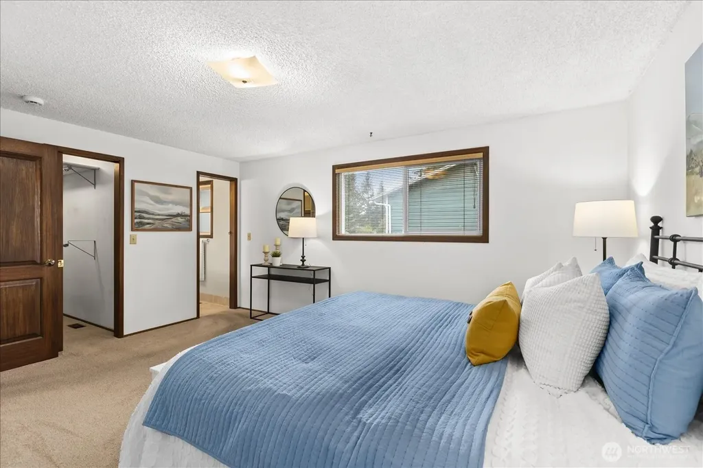 8505 236th Street SW Edmonds WA 98026
