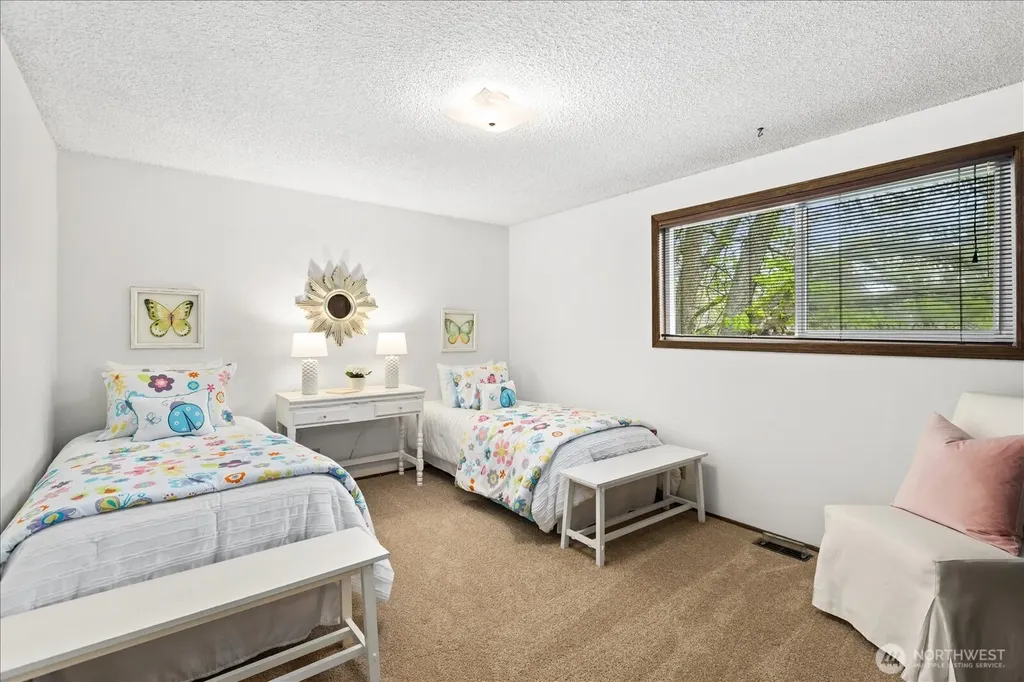 8505 236th Street SW Edmonds WA 98026