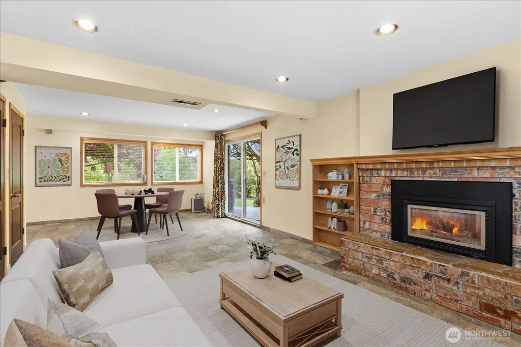 8505 236th Street SW Edmonds WA 98026