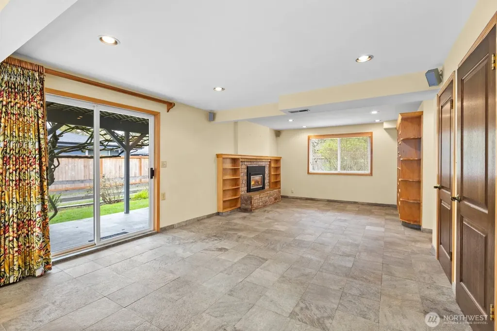 8505 236th Street SW Edmonds WA 98026