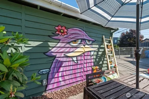 5653 34th Avenue SW Seattle WA 98126