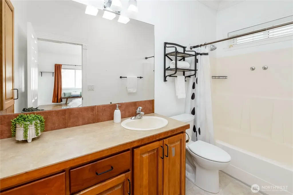 41 Smithfield Drive Sequim WA 98382