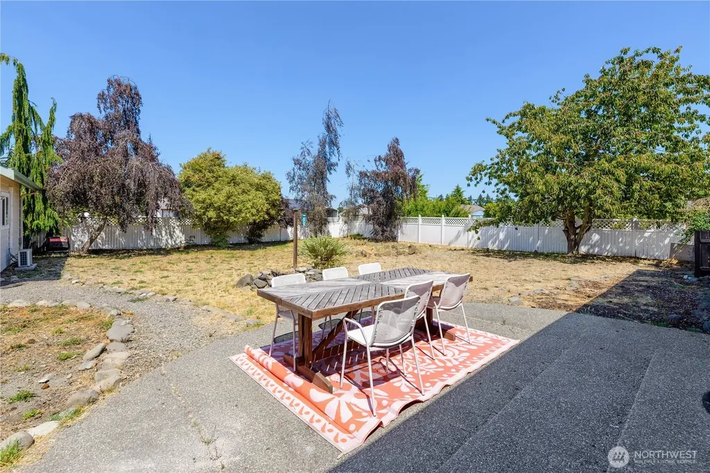 41 Smithfield Drive Sequim WA 98382
