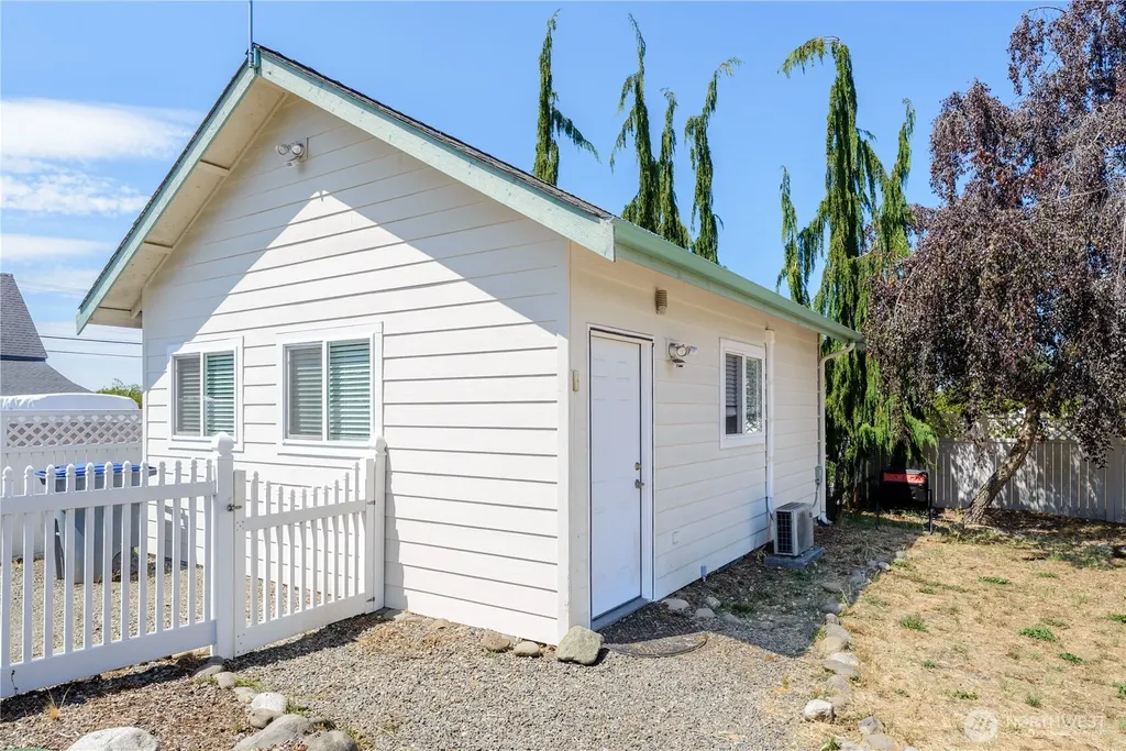 41 Smithfield Drive Sequim WA 98382