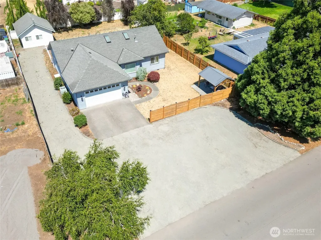 41 Smithfield Drive Sequim WA 98382