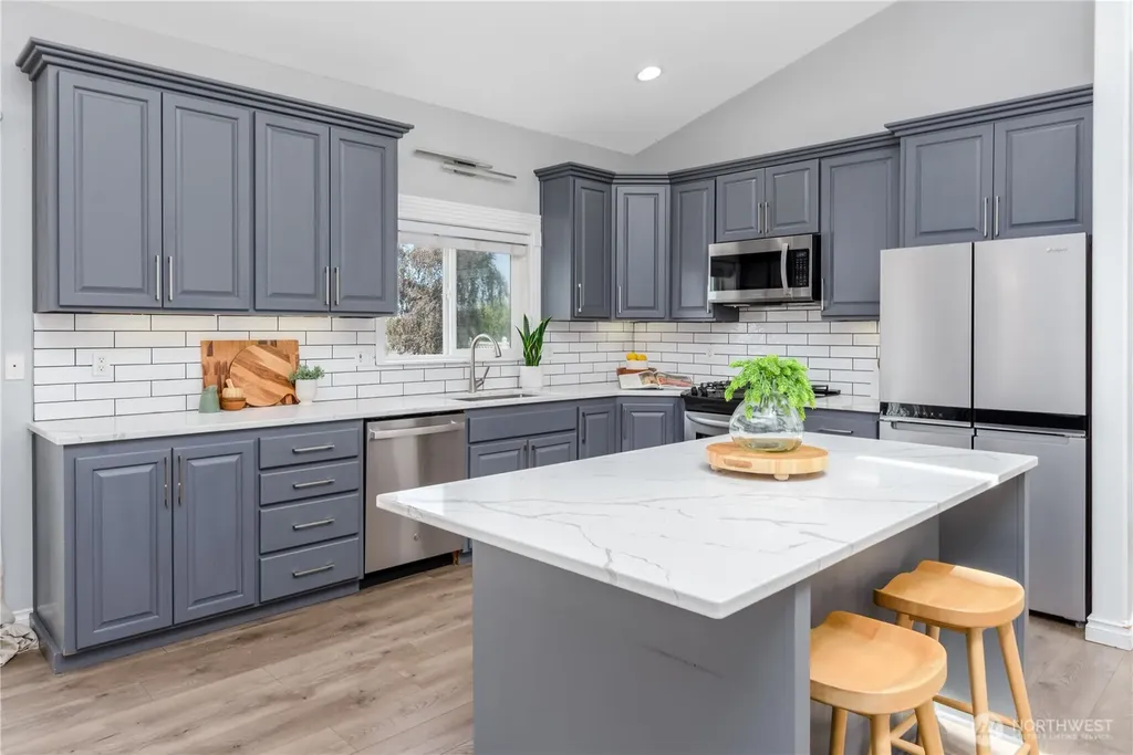 41 Smithfield Drive Sequim WA 98382