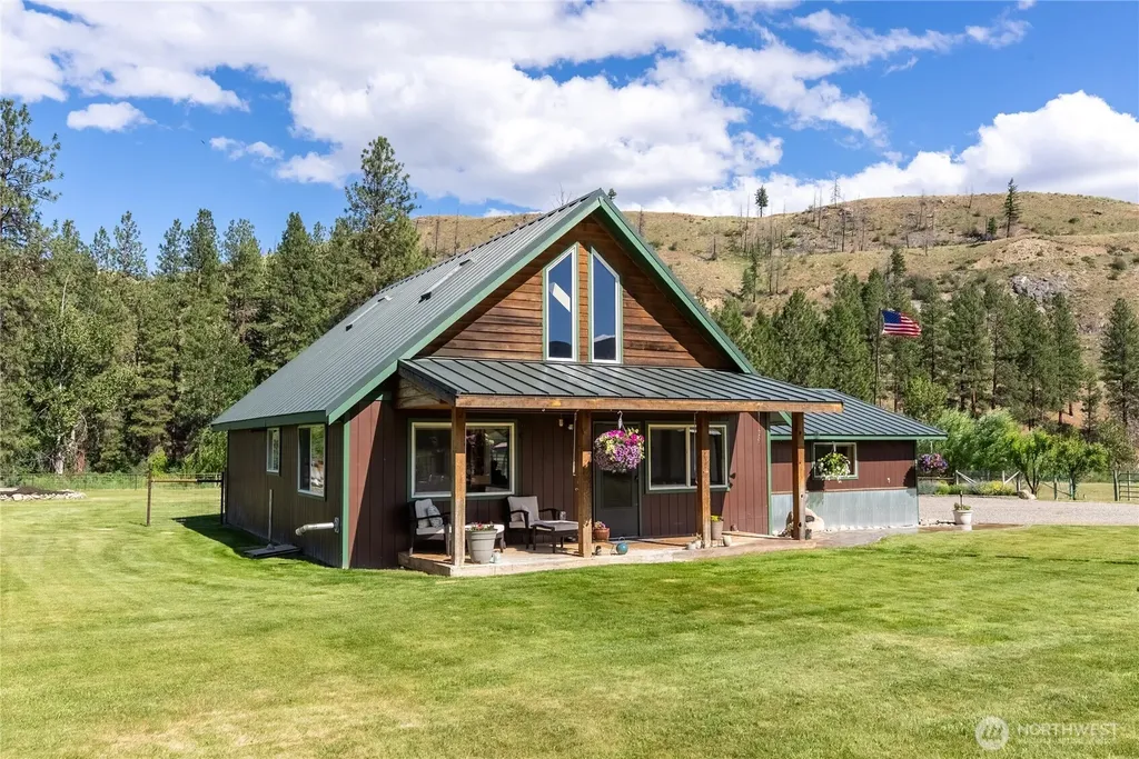 228 Twisp Carlton Road Carlton WA 98814