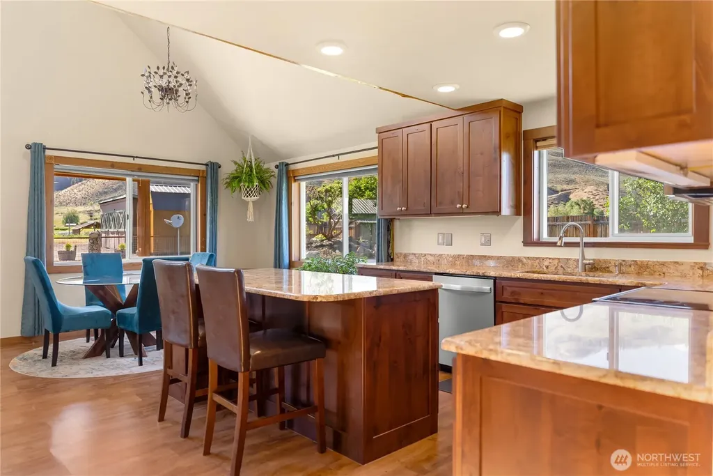 228 Twisp Carlton Road Carlton WA 98814