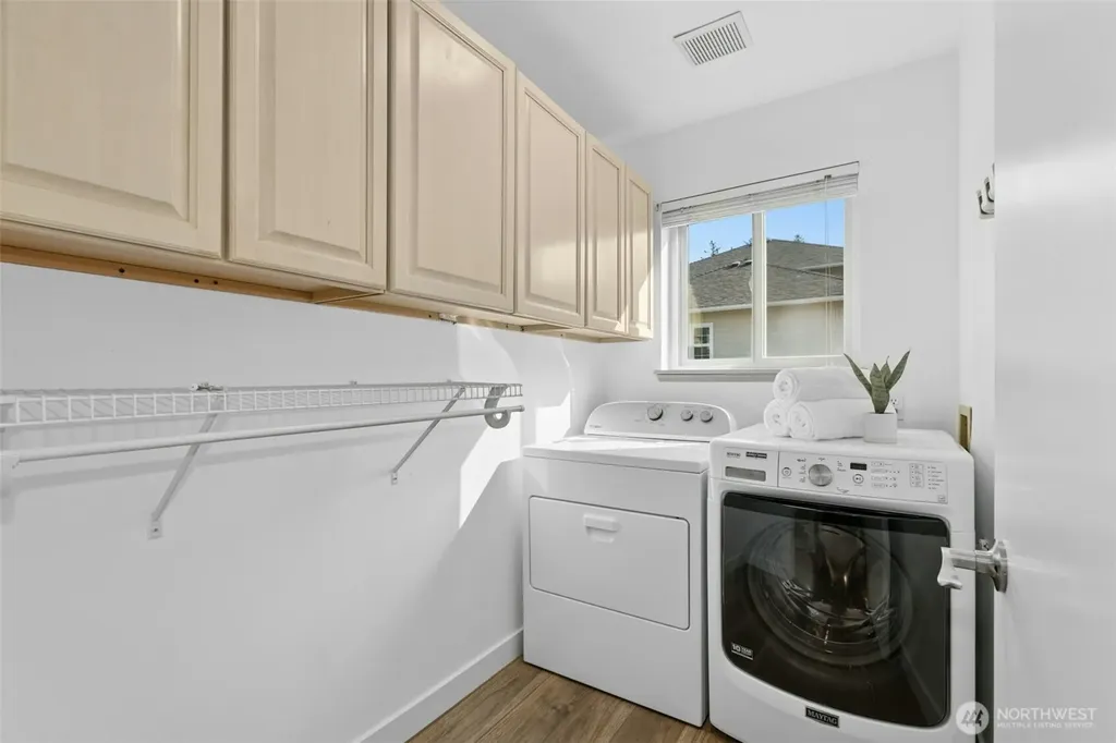 1132 Crawford Road Lynnwood WA 98036