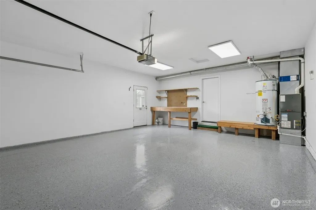 1132 Crawford Road Lynnwood WA 98036