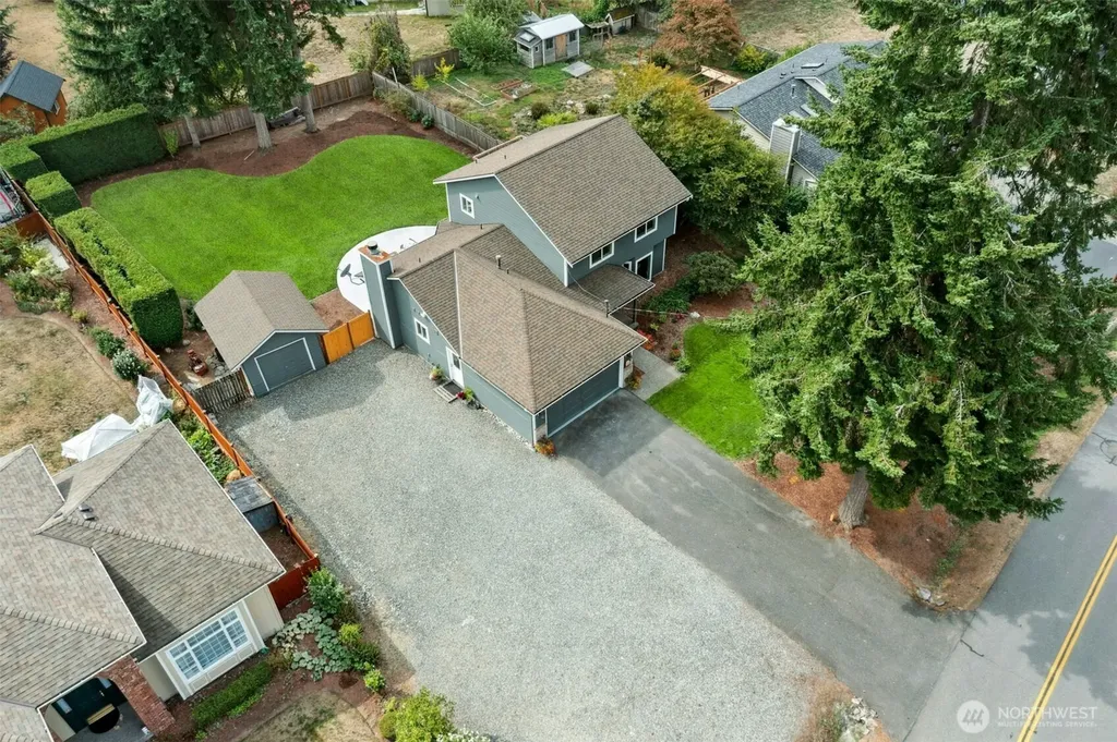 1132 Crawford Road Lynnwood WA 98036