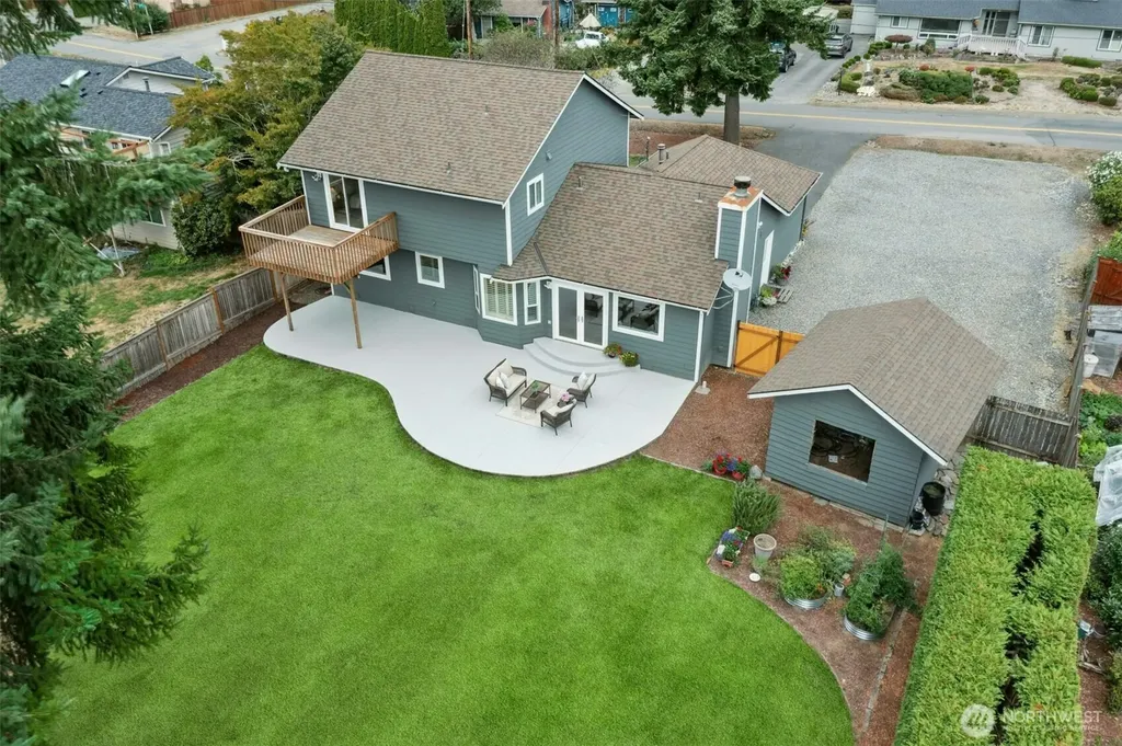 1132 Crawford Road Lynnwood WA 98036