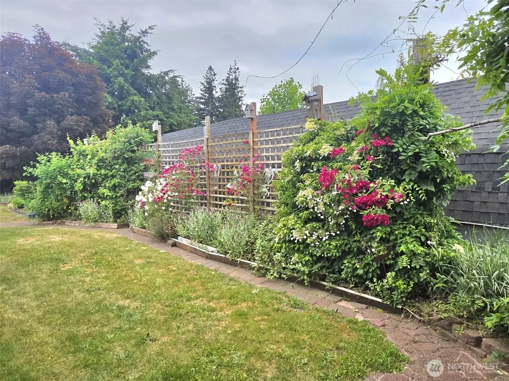 8224 Mullen Road SE Lacey WA 98503
