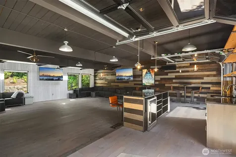 899 NW Elford Drive Seattle WA 98177