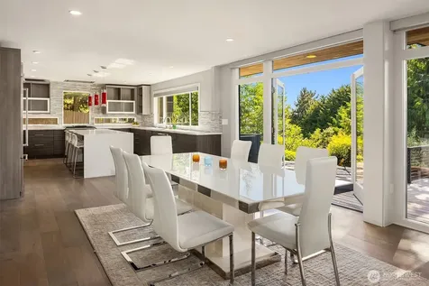 899 NW Elford Drive Seattle WA 98177