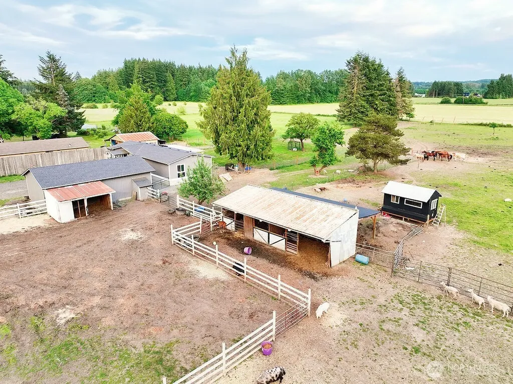 11845 School Land Road SW Rochester WA 98579