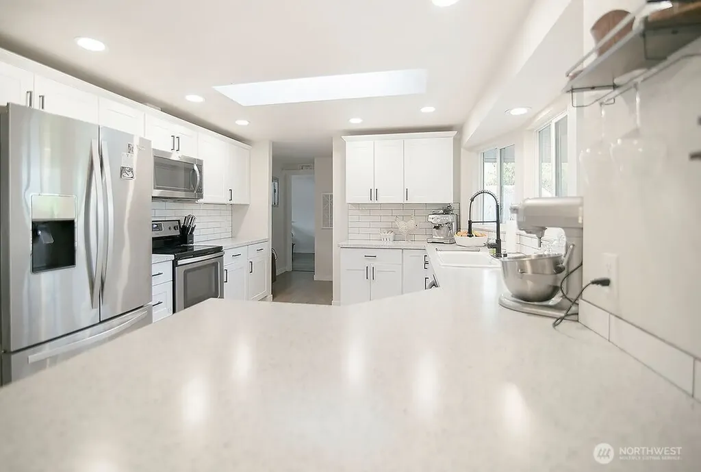 11845 School Land Road SW Rochester WA 98579