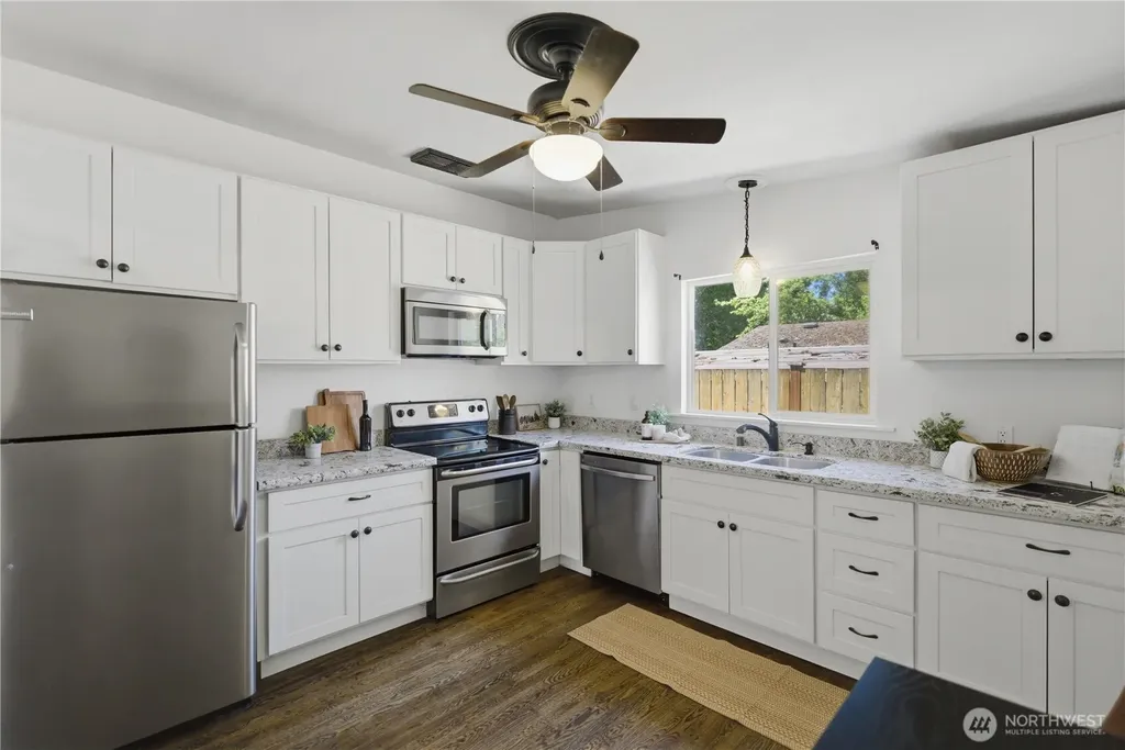 1518 S 49th Street Tacoma WA 98408