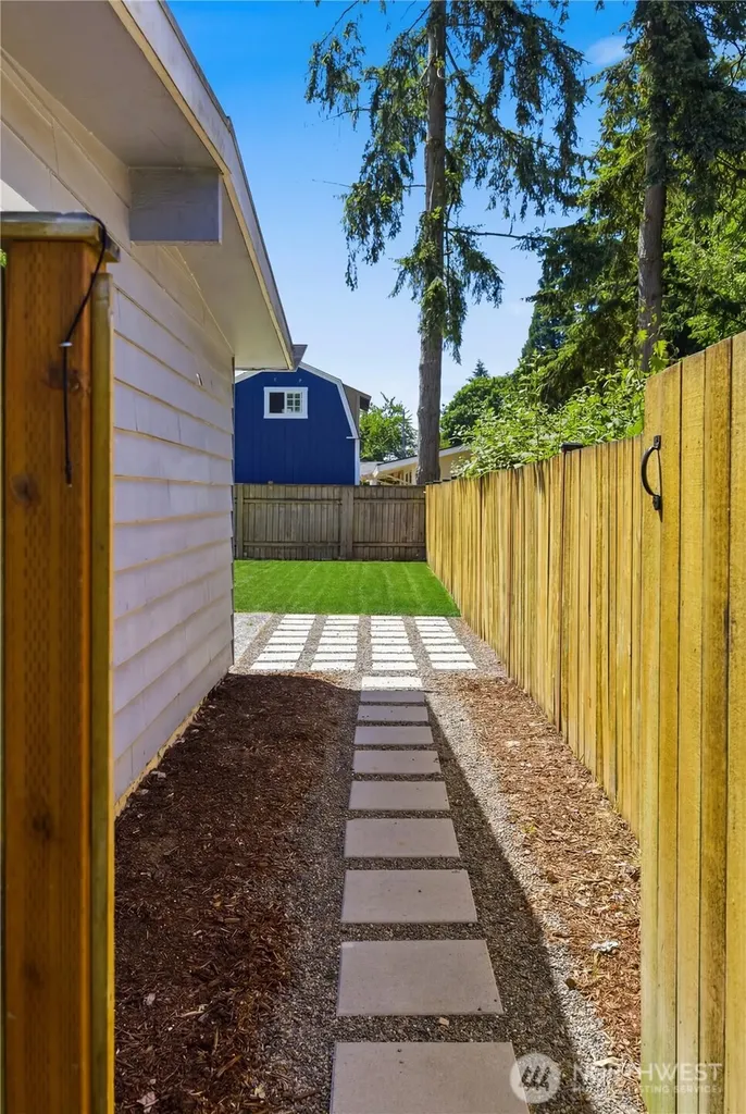 1518 S 49th Street Tacoma WA 98408