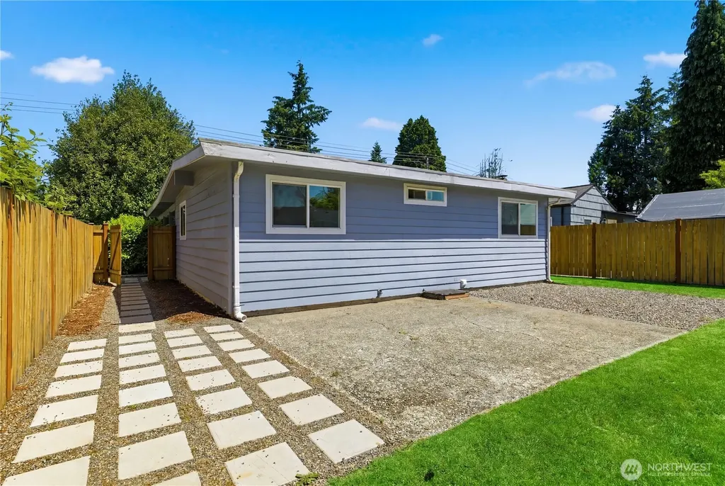 1518 S 49th Street Tacoma WA 98408