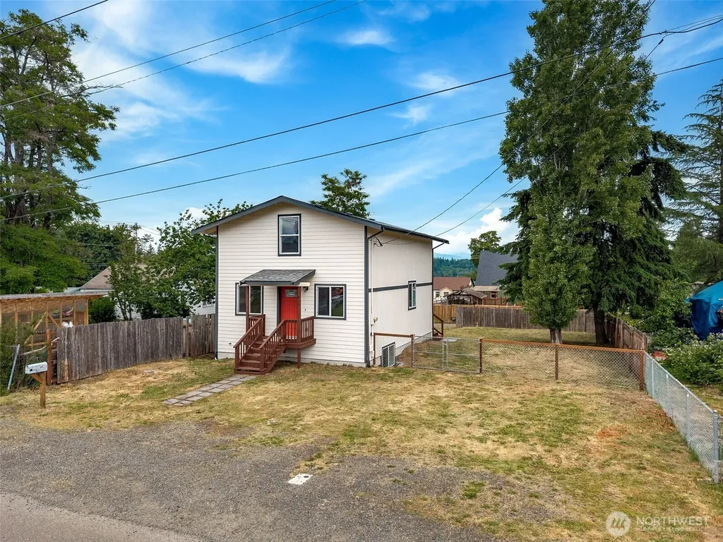 418 Dearborn Avenue Shelton WA 98584
