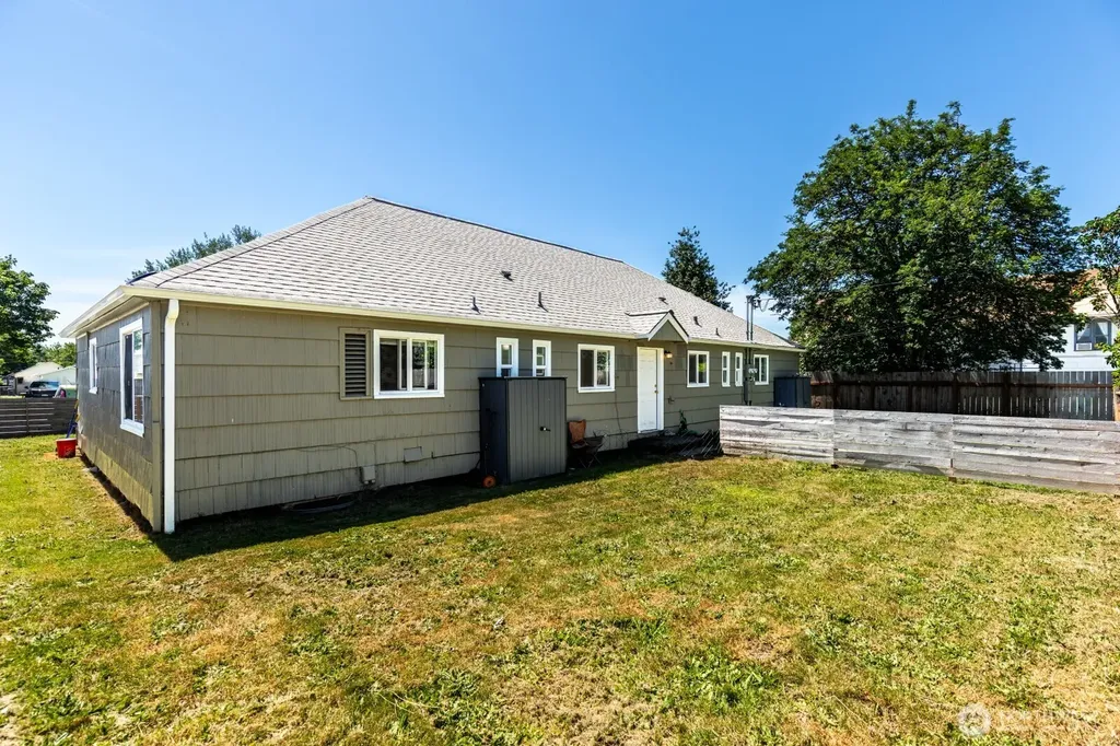 509 W Cherry Street Centralia WA 98531
