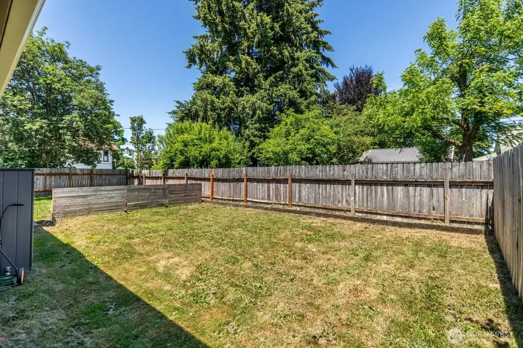 509 W Cherry Street Centralia WA 98531