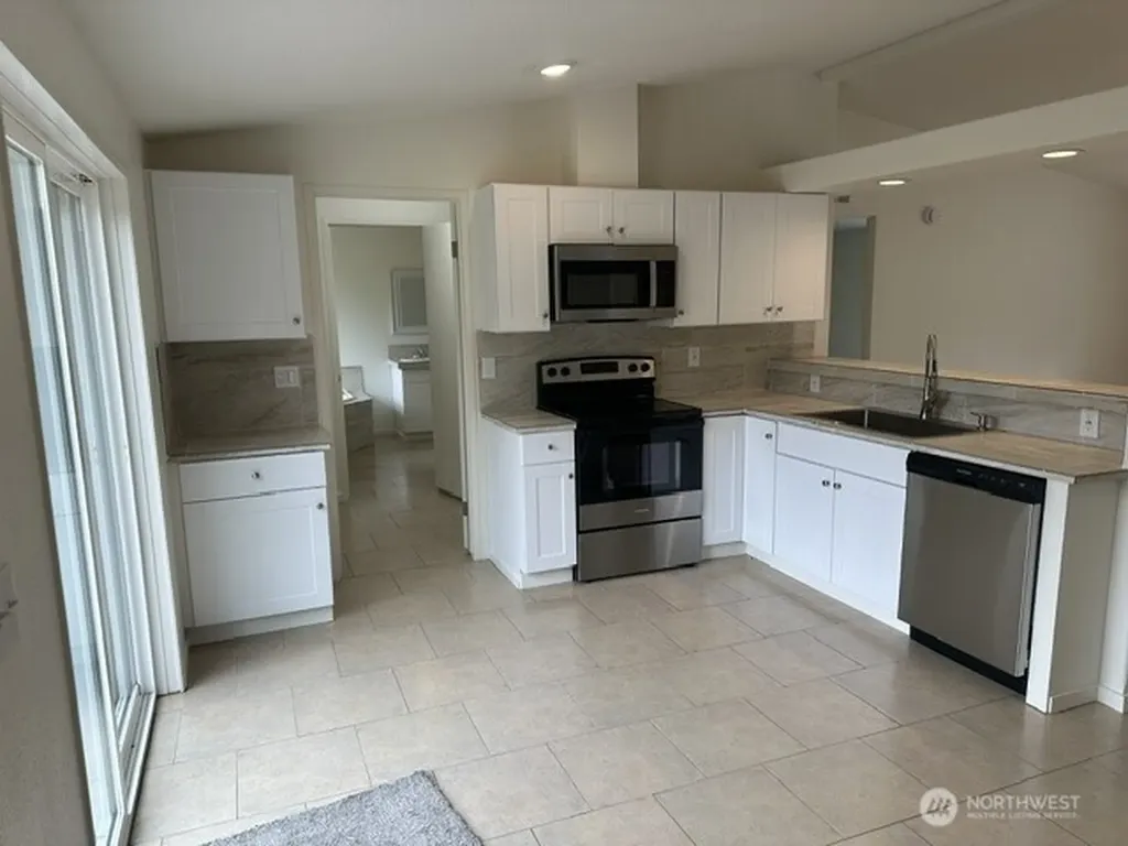 257 Easy Street Silverlake WA 98645