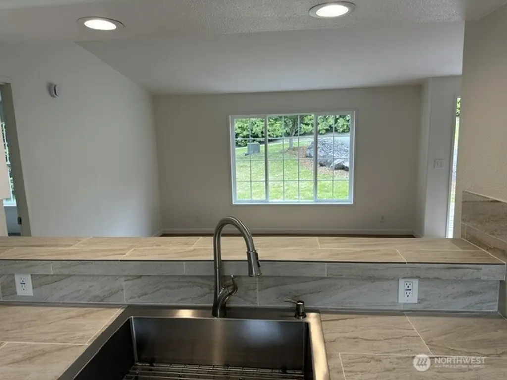 257 Easy Street Silverlake WA 98645